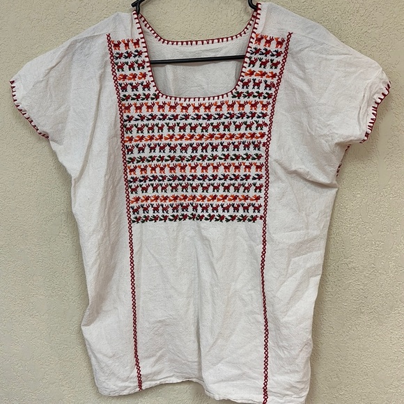 EUC🔹️Boho embroidered top blouse size Small - Picture 3 of 6
